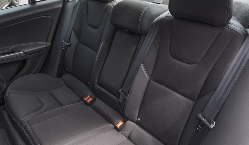 VOLVO S60 D3 150CH ÖVERSTA EDITION GEARTRONIC 8CV complet
